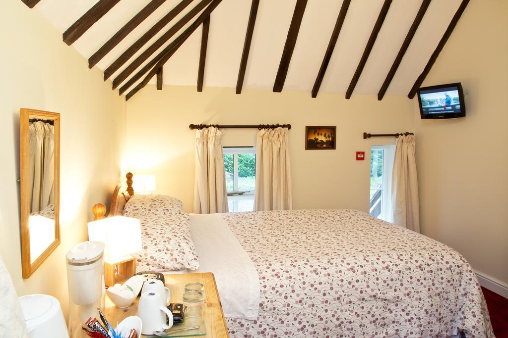 Detling Coachhouse Bed & Breakfast Maidstone Bagian luar foto