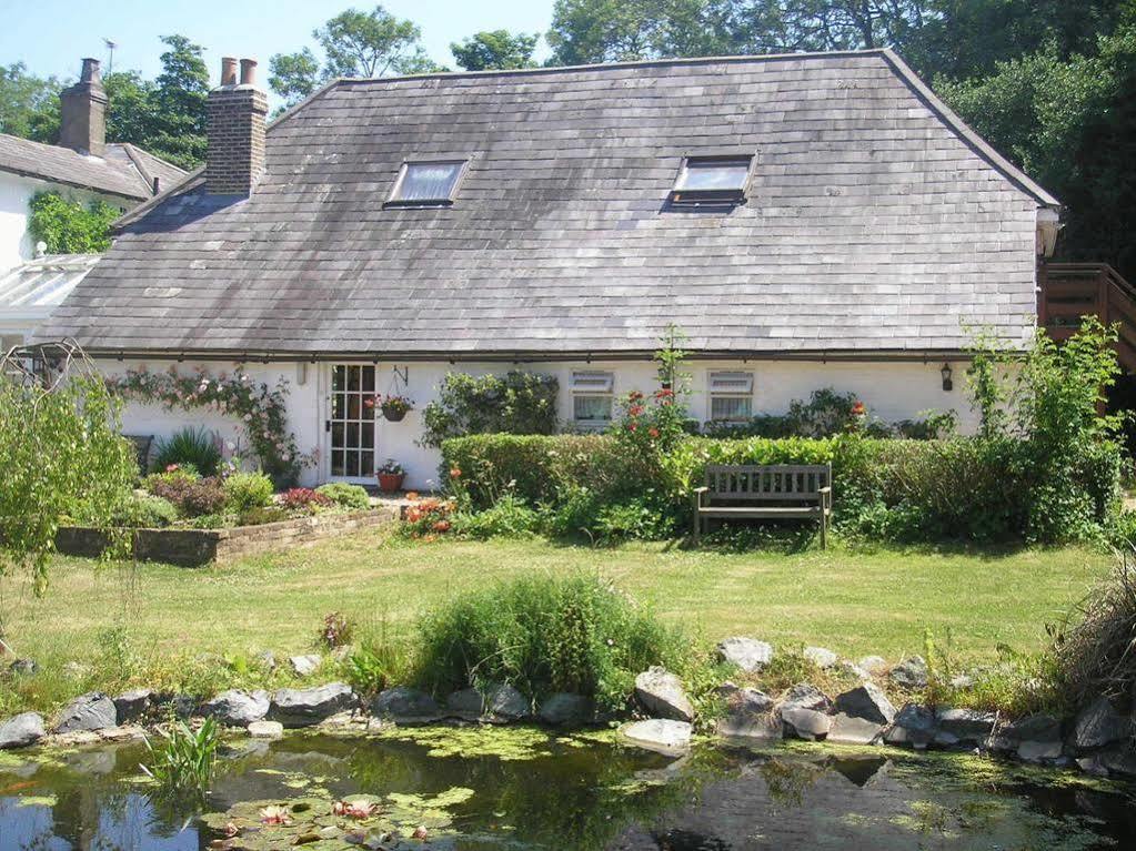 Detling Coachhouse Bed & Breakfast Maidstone Bagian luar foto